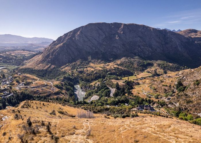  at 12 Crow's Nest Road, Arthurs Point, Queenstown-Lakes, Otago
