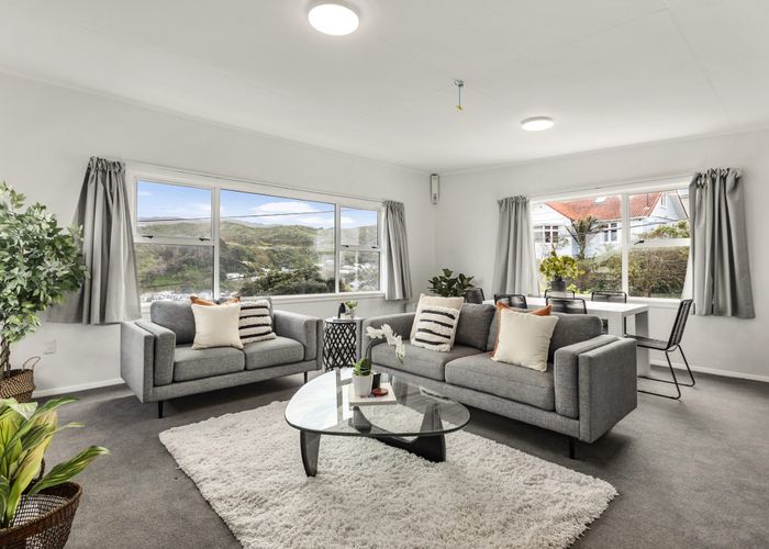  at 6 Carlisle Street, Island Bay, Wellington, Wellington