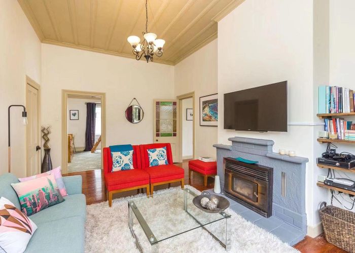  at 25  Balmain Road, Birkenhead, North Shore City, Auckland