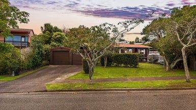  at 124 West Harbour Drive, West Harbour, Auckland