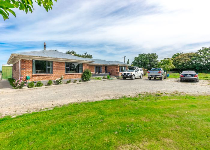  at 14 Arowhenua Station Road, Kerrytown