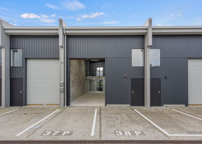  at Unit 12/4 Spring Garden Avenue, Westgate, Waitakere City, Auckland