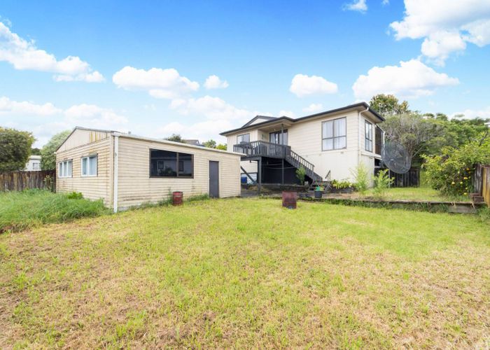  at 20 Banyan Drive, Totara Heights, Auckland