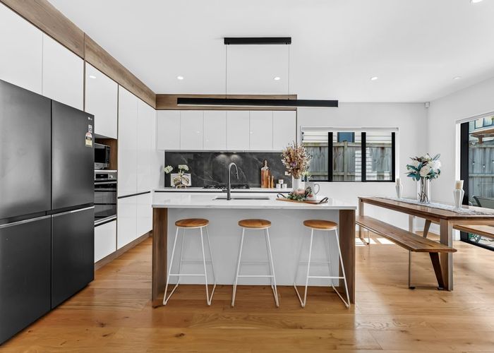  at 8 Hermes Road, Flat Bush, Manukau City, Auckland