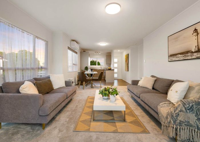  at 2/5 Cheam Place, Pakuranga Heights, Manukau City, Auckland