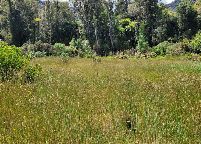  at 8 Alymer Place, Franz Josef Glacier