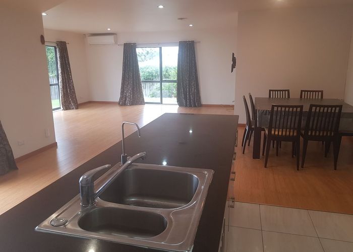  at 79A Stanley Road, Glenfield, North Shore City, Auckland