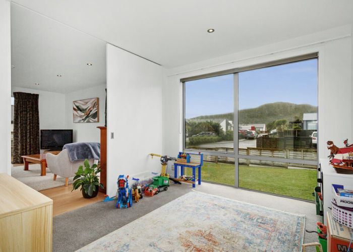  at 11 Otonga Heights, Maungaraki, Lower Hutt, Wellington