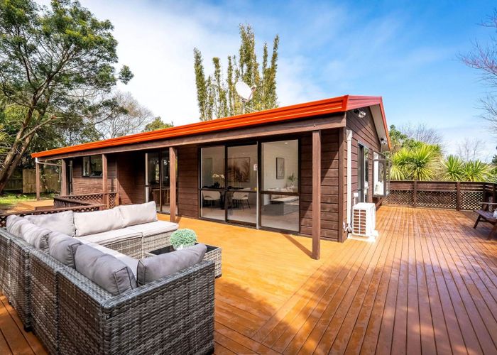  at 10 Outlook Road, Greenhithe, North Shore City, Auckland