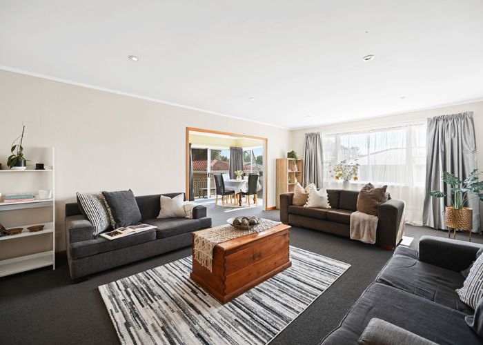  at 8 Clark Place, Hillcrest, Hamilton