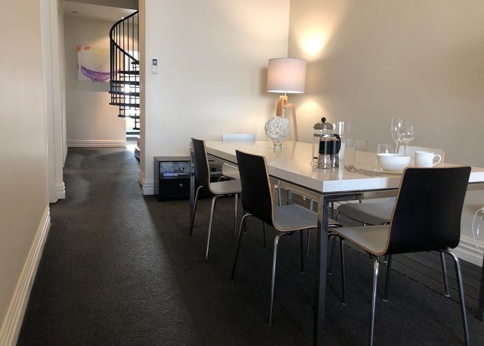  at 8/49 Bond Street, Dunedin Central, Dunedin