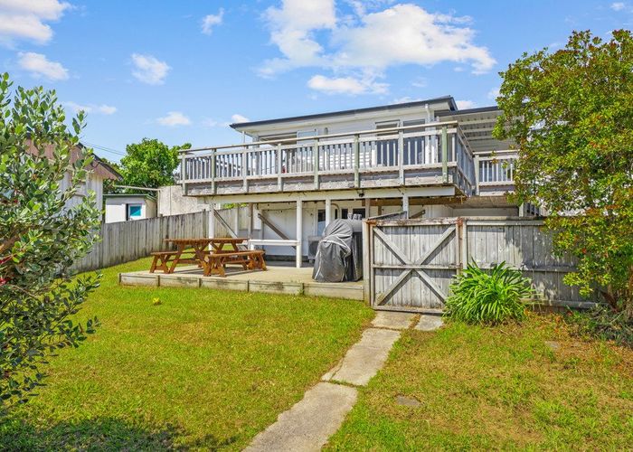  at 19 Rishworth Avenue, Stanmore Bay, Rodney, Auckland