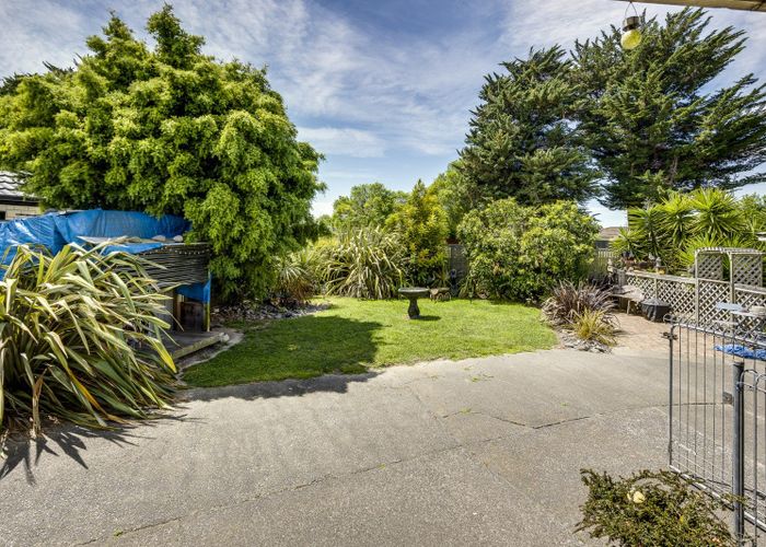  at 27 Exeter Crescent, Pirimai, Napier