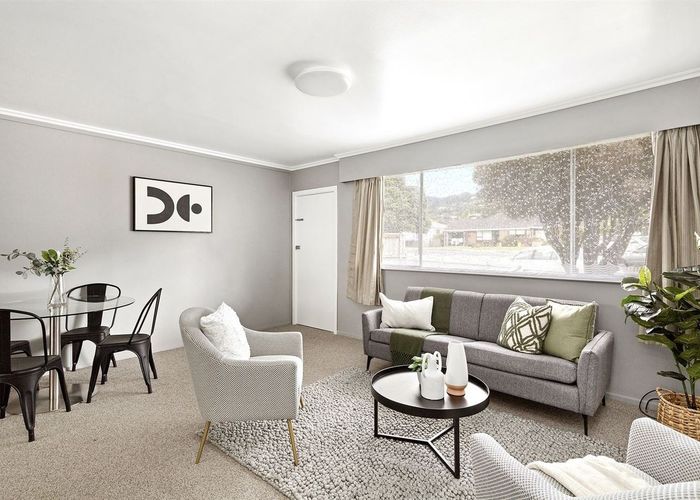  at 2/246 Main Road, Tawa, Wellington