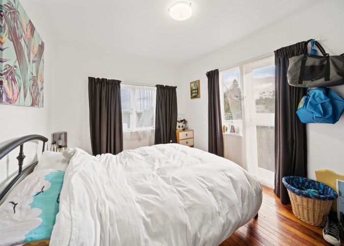  at 33 Whitney Street, New Windsor, Auckland City, Auckland