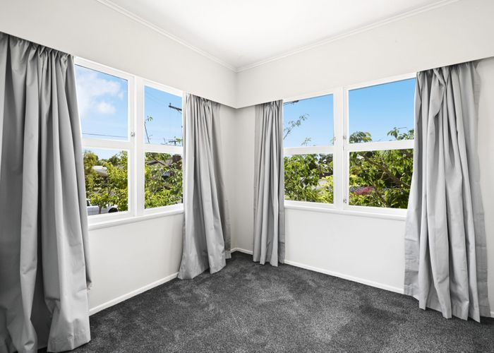  at 16 Wake Street, Chartwell, Hamilton