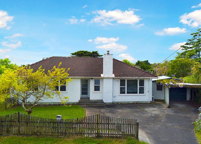  at 49 Longburn Road, Henderson, Waitakere City, Auckland