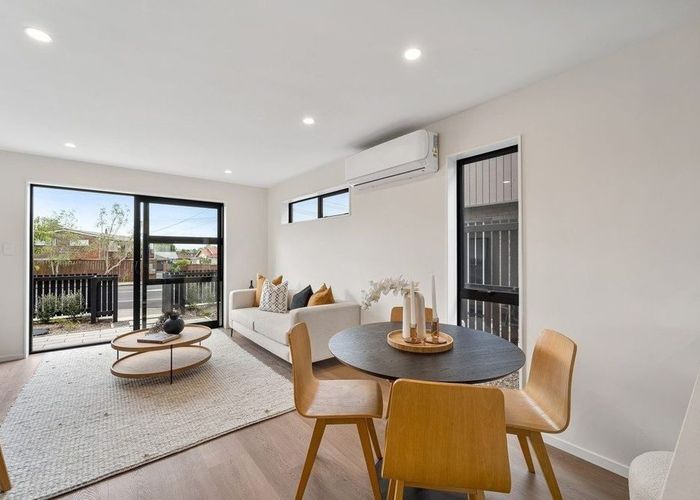  at 73 Selo Street, Glen Eden, Waitakere City, Auckland