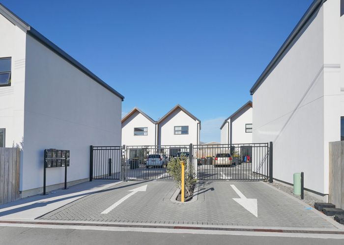  at 2/292 Hereford Street, City Centre, Christchurch City, Canterbury
