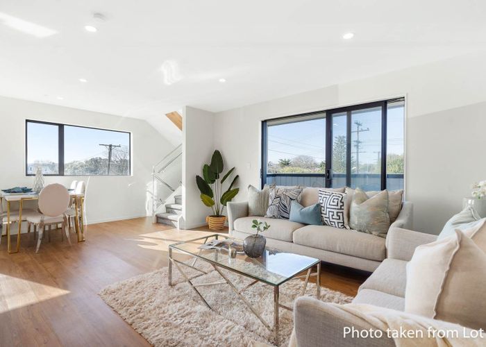  at 2/63 Gardner Avenue, New Lynn, Auckland