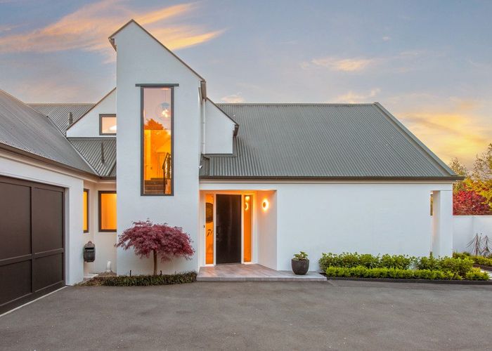  at 9A Hamilton Avenue, Ilam, Christchurch