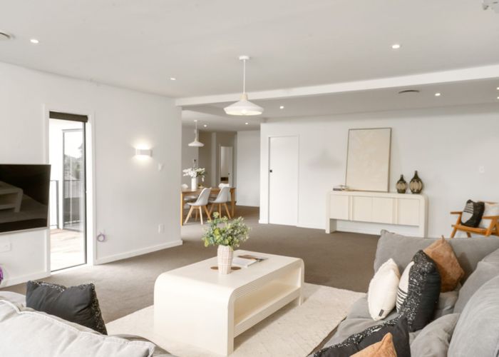  at 6 Roseneath Place, Cashmere, Christchurch City, Canterbury