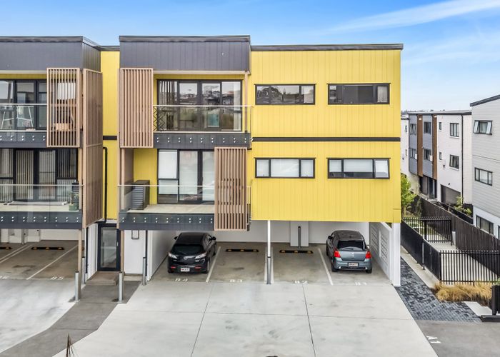  at 202/3 Newelm Lane, Flat Bush, Manukau City, Auckland