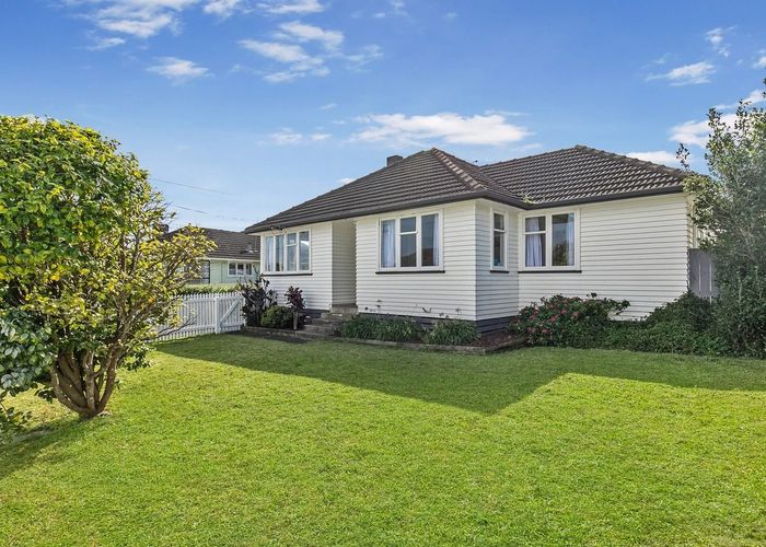  at 27 Watts Road, Manurewa, Manukau City, Auckland