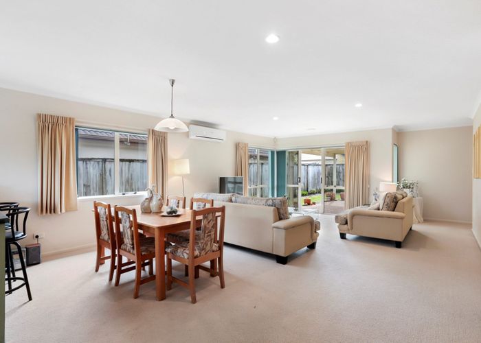 at 91 Espalier Drive, Henderson, Auckland