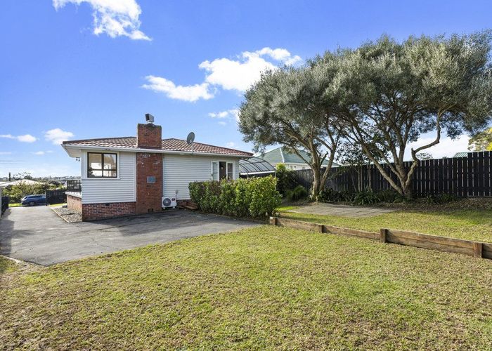  at 5 Keats Place, Blockhouse Bay, Auckland City, Auckland