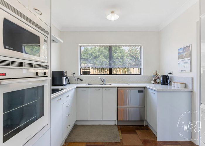  at 99 Rushgreen Avenue, Pahurehure, Papakura, Auckland