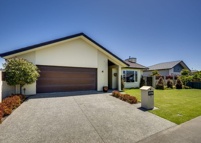  at 19 Kapiti Drive, Poraiti, Napier