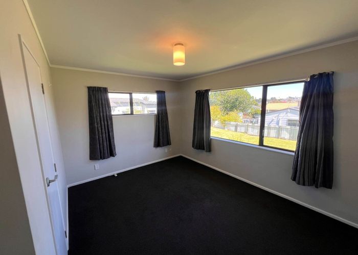  at 16B Subritzky Avenue, Mount Roskill, Auckland City, Auckland