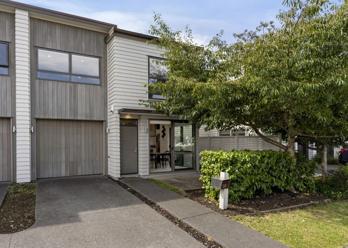  at 53 Costa Viva Crescent, Karaka, Papakura