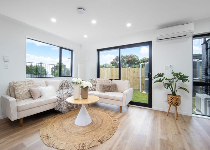  at 70 Golf Road, New Lynn, Waitakere City, Auckland