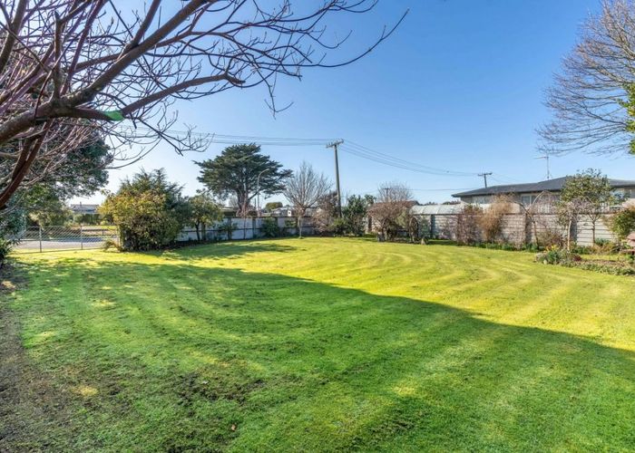  at 45 Shannon Street, Clifton, Invercargill