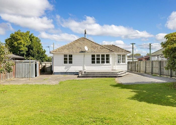  at 9 Virgil Place, Northcote, Christchurch