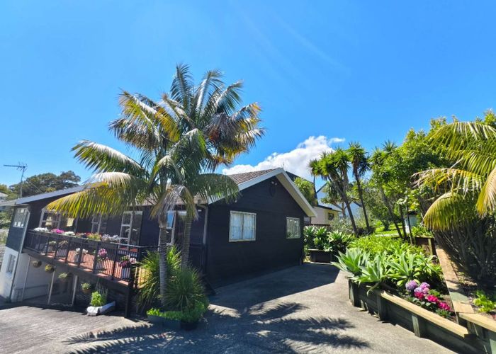  at 4 Lynngate Place, Hillcrest, North Shore City, Auckland