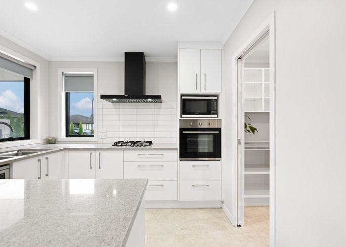  at 11 Branca Close, Fitzroy, Hamilton