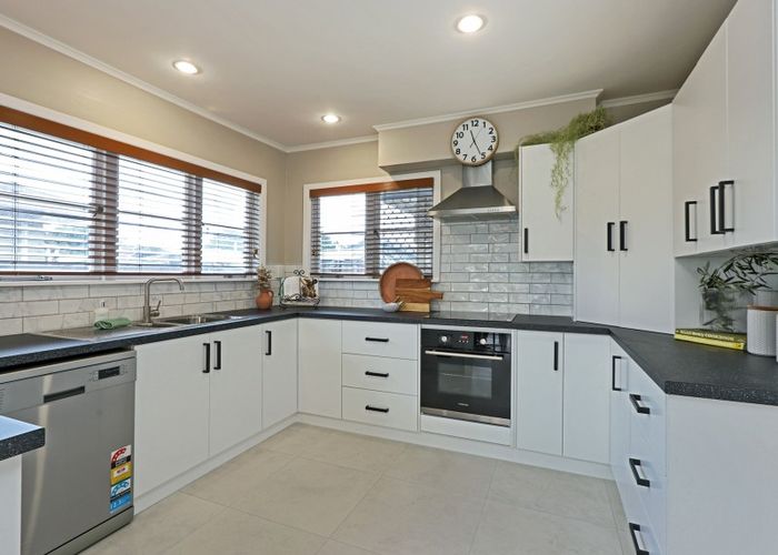  at 9 Windsor Terrace, Taradale, Napier