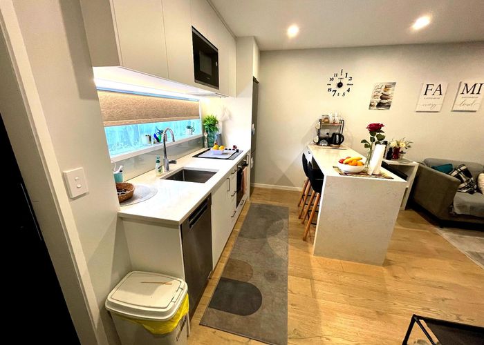  at 2/21 Parson Lane, Papatoetoe, Manukau City, Auckland