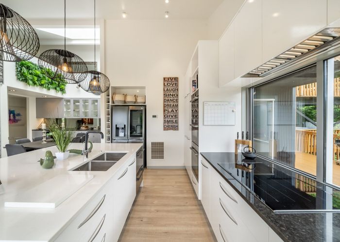  at 49D Hill Road, Belmont, Lower Hutt