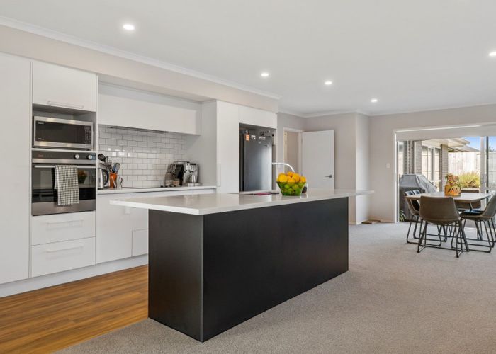  at 6 Wahaika Way, Papamoa Beach, Papamoa