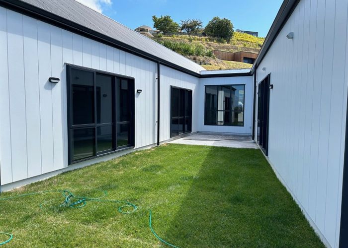  at 75 Oak Road, Poraiti, Napier