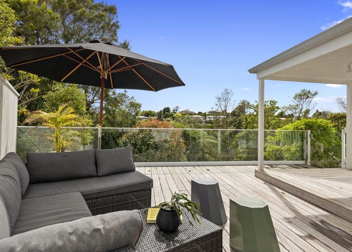  at 12 Honnor Place, Hurdon, New Plymouth