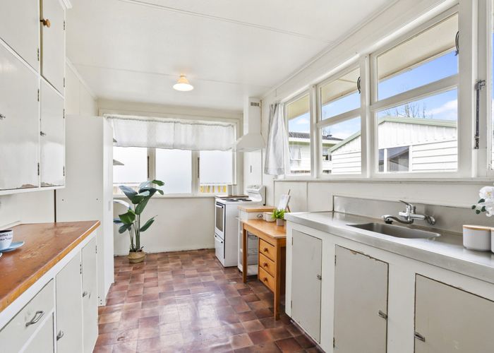  at 4A Willerton Avenue, New Lynn, Waitakere City, Auckland