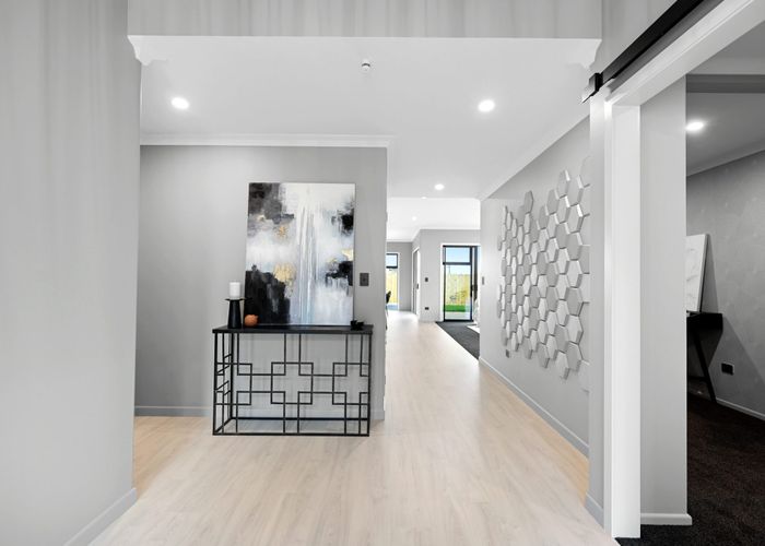  at 181 Cumberland Drive, Flagstaff, Hamilton