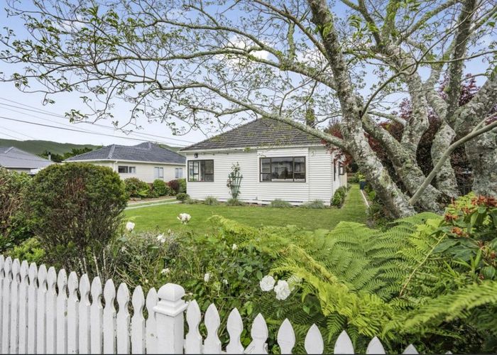  at 9 Poole Crescent, Wainuiomata, Lower Hutt, Wellington
