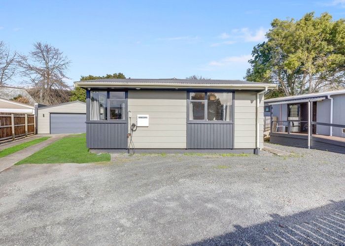  at 43 Oakfield Crescent, Pukete, Hamilton, Waikato