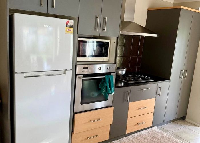  at 2 Alvre Place, Flat Bush, Manukau City, Auckland